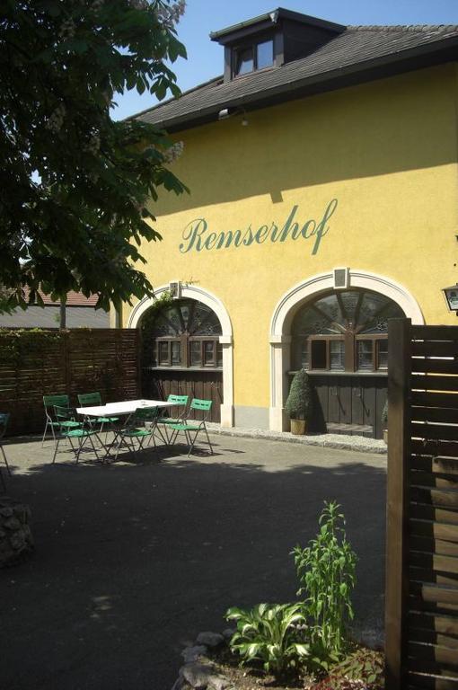 Remserhof Санкт Валентин Екстериор снимка